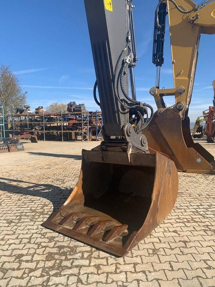 Ekskavator perayap Volvo EC300ENL mit OQ80: gambar 9 Ekskavator perayap Volvo EC300ENL mit OQ80: gambar 9