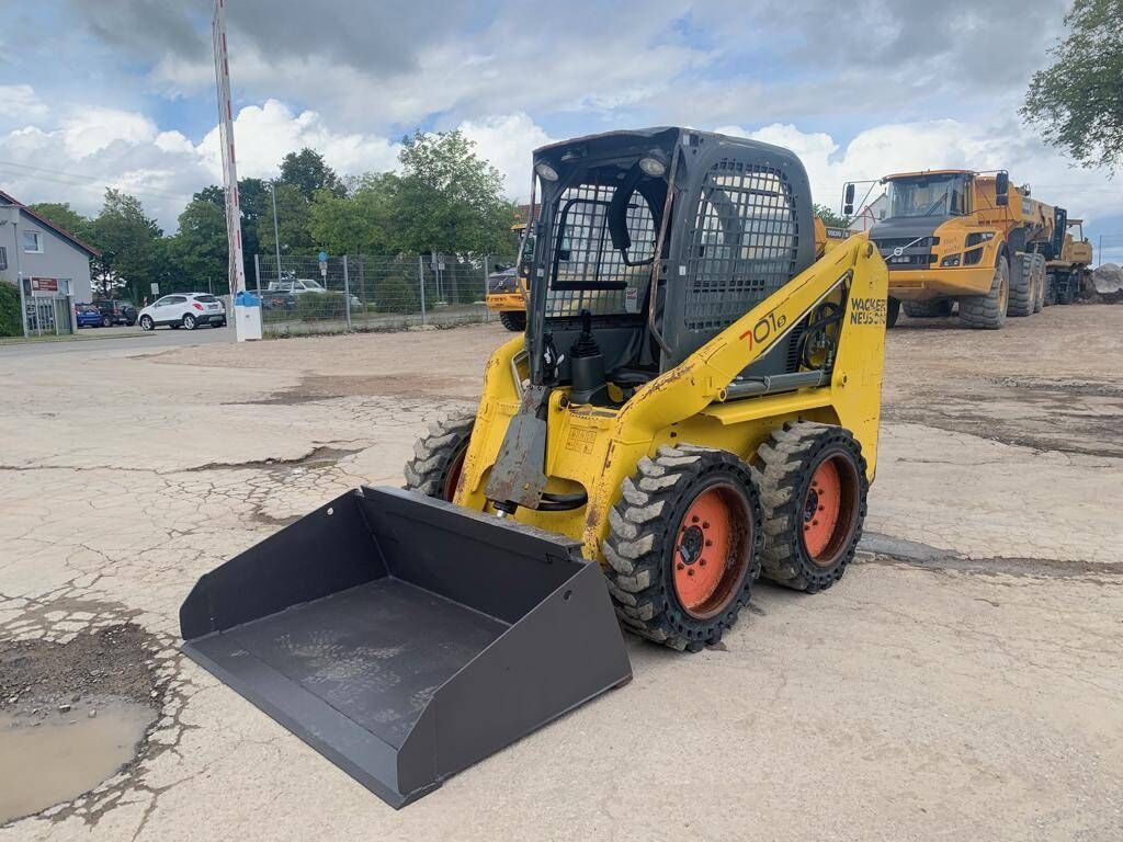 Wacker Neuson 701 S - Skid steer: gambar 1 Wacker Neuson 701 S - Skid steer: gambar 1