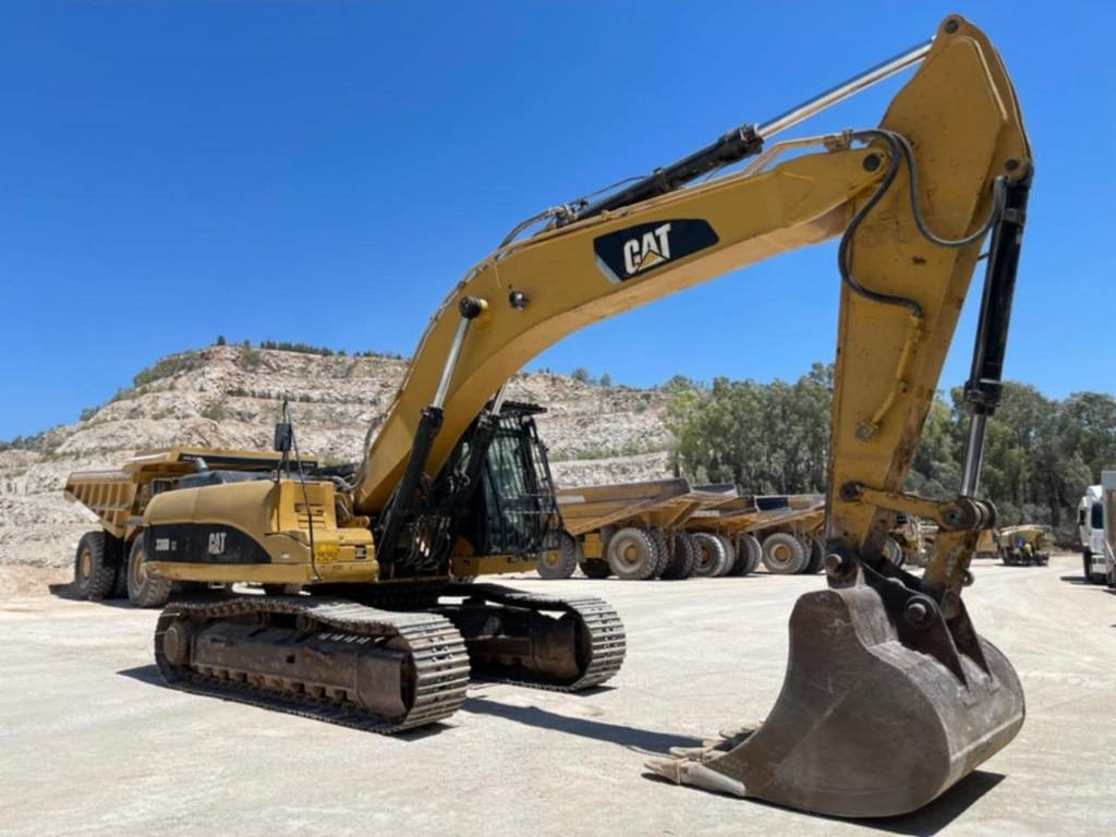 CAT 330 D LN - Ekskavator perayap: gambar 4 CAT 330 D LN - Ekskavator perayap: gambar 4