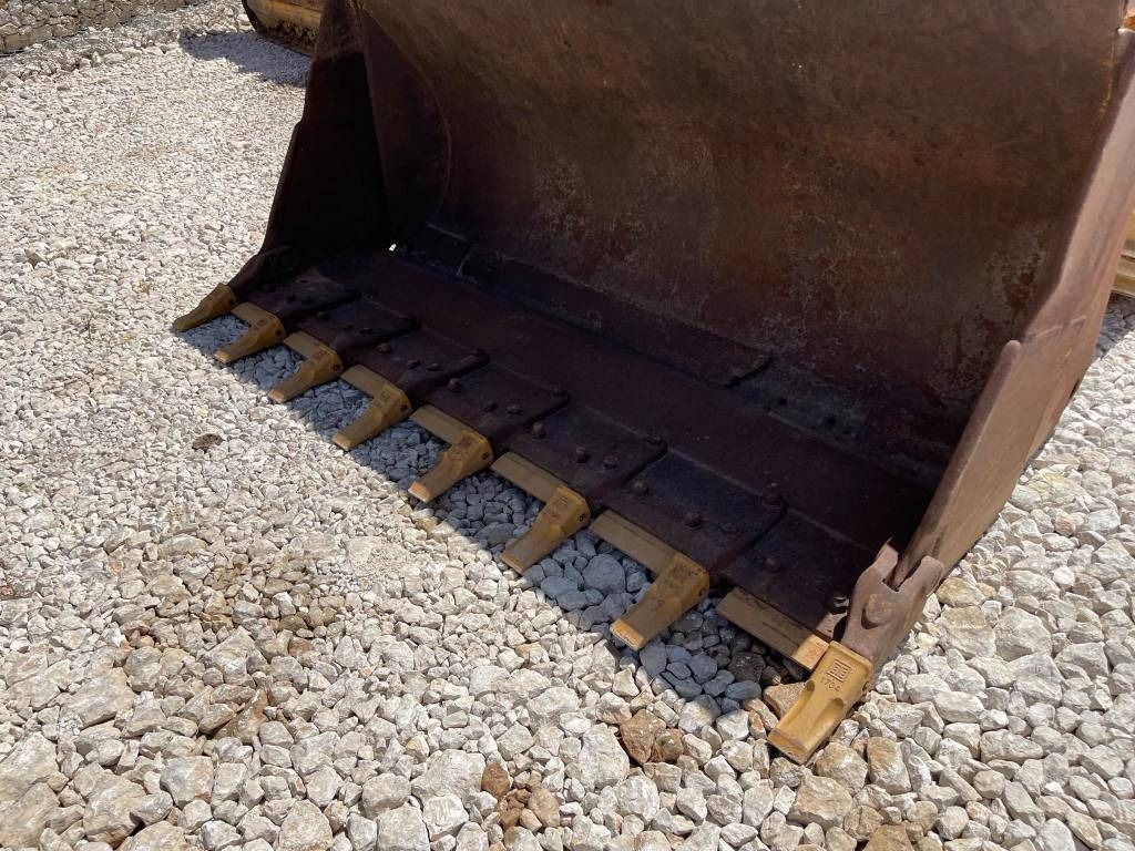 Crawler loader CAT 963B: gambar 12