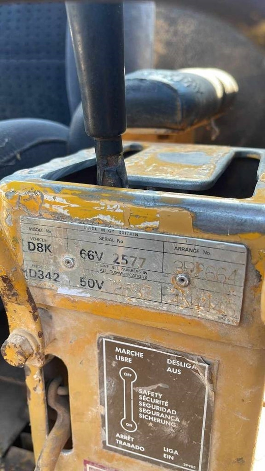 CAT D 8 K - Bulldozer: gambar 3 CAT D 8 K - Bulldozer: gambar 3
