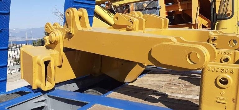 CAT MULTISHANK RIPPER FOR D7G/H - Bulldozer: gambar 1 CAT MULTISHANK RIPPER FOR D7G/H - Bulldozer: gambar 1