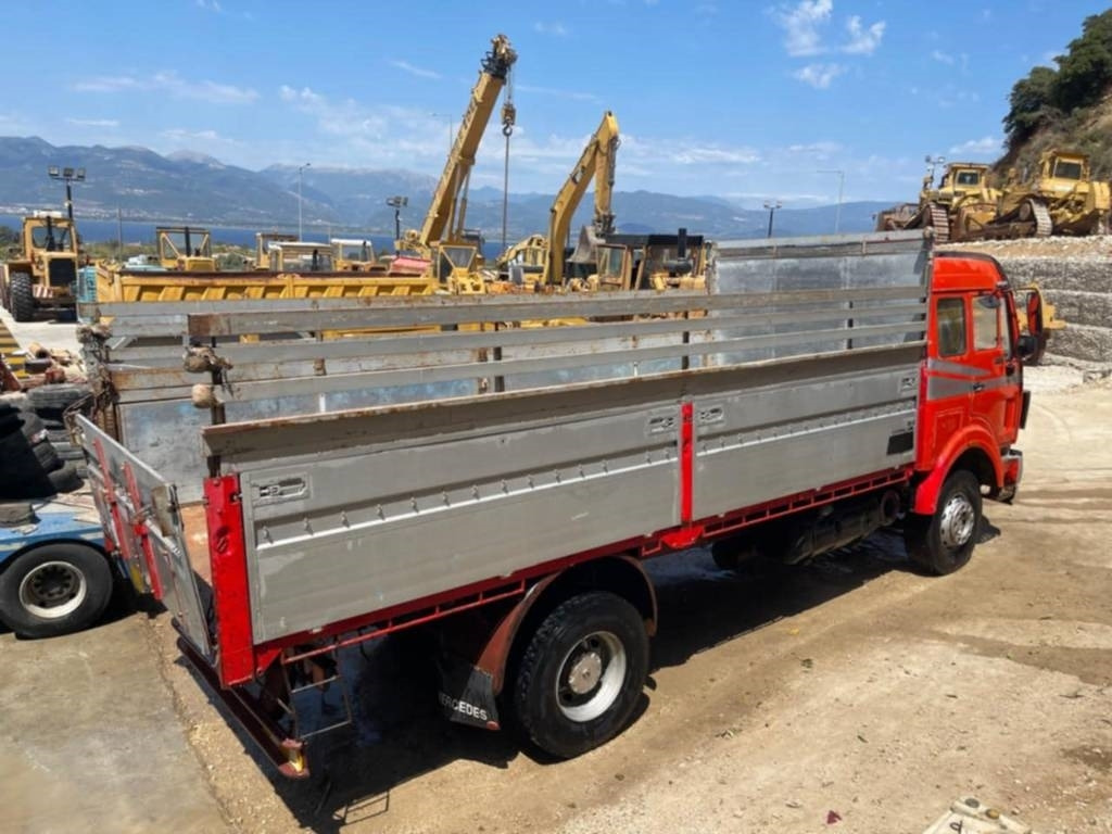 Mercedes-Benz 1638 - Truk flatbed: gambar 5 Mercedes-Benz 1638 - Truk flatbed: gambar 5