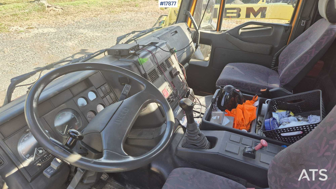 Truk jungkit 2000 Iveco Trakker  260 EH: gambar 16