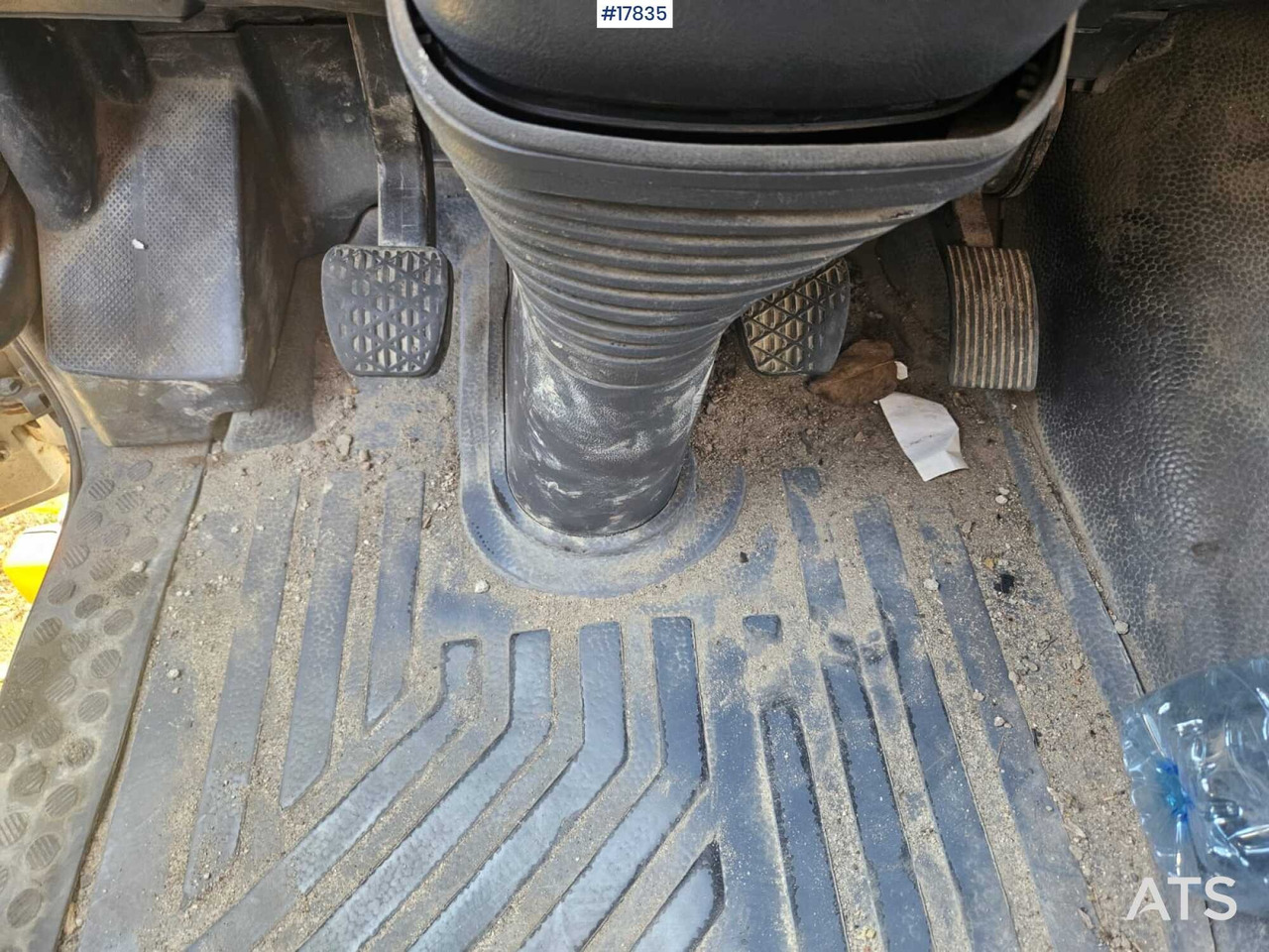 Truk flatbed 2003 Mercedes Atego 918: gambar 11 Truk flatbed 2003 Mercedes Atego 918: gambar 11