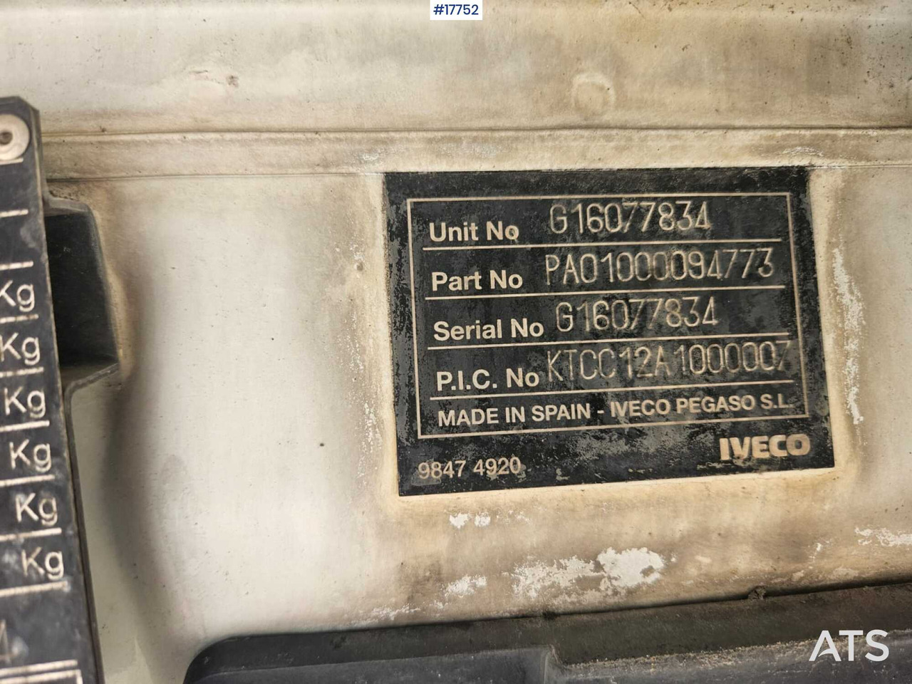 Truk derek, Truk jungkit 2007 Iveco   Trakker +EFFER 210 3s: gambar 17