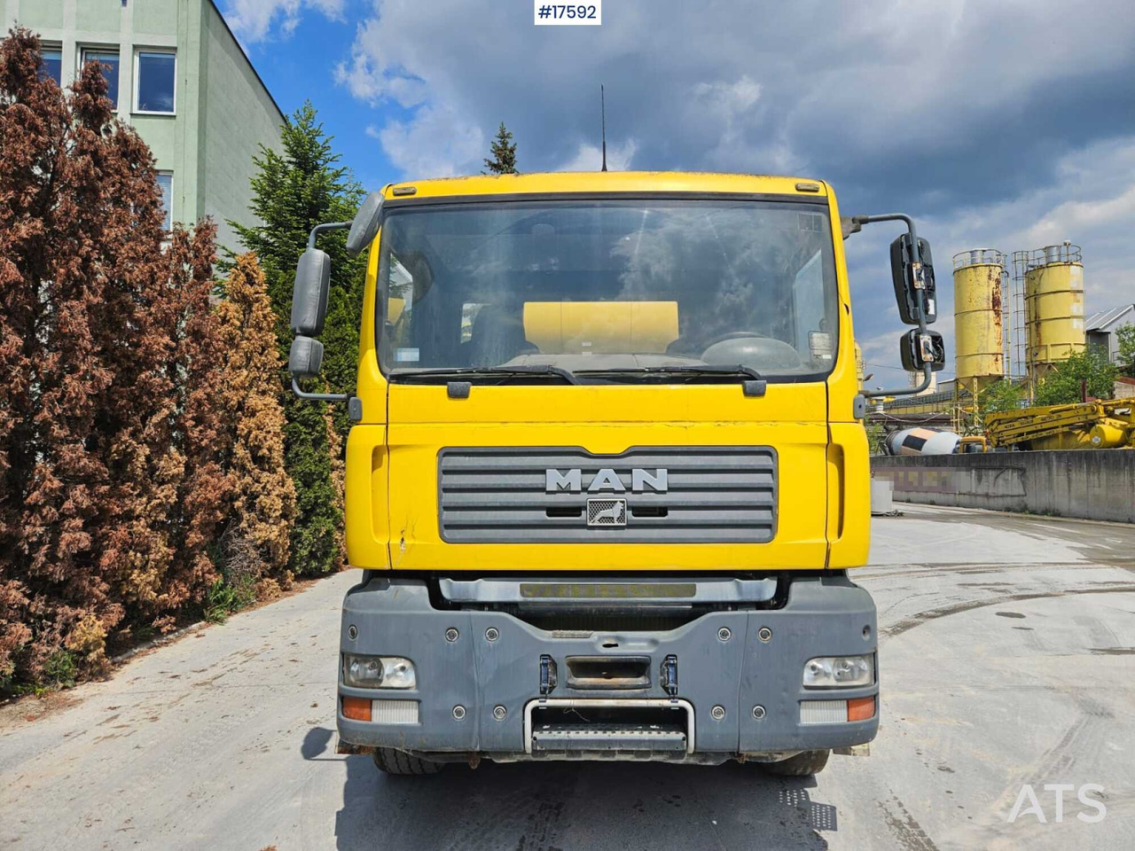 2007 MAN TGA 41.400 - Truk pengaduk beton: gambar 5 2007 MAN TGA 41.400 - Truk pengaduk beton: gambar 5