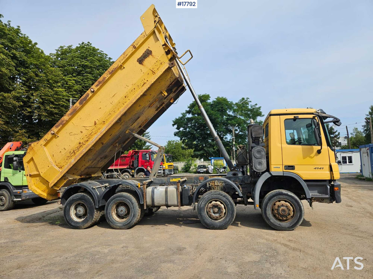 2008 Mercedes-Benz Actros 4141 - Truk jungkit: gambar 4 2008 Mercedes-Benz Actros 4141 - Truk jungkit: gambar 4
