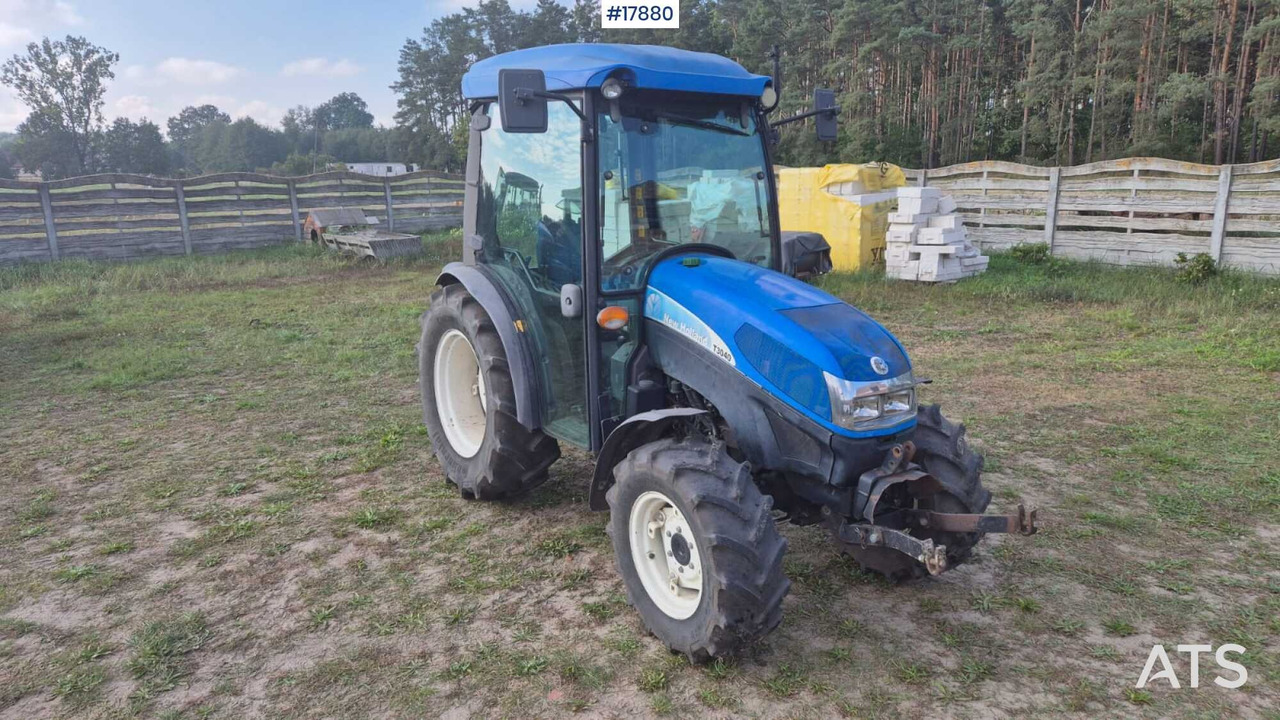 2011 New Holland T 3040 - Traktor kompak: gambar 1 2011 New Holland T 3040 - Traktor kompak: gambar 1