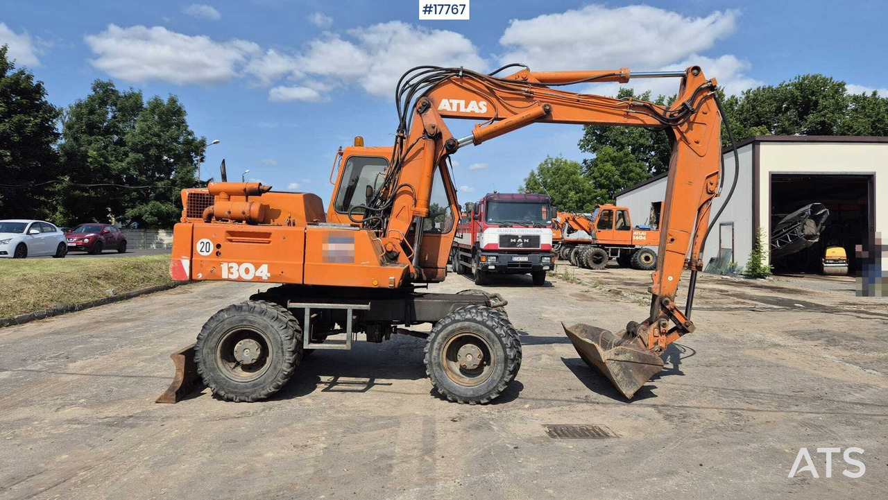 ATLAS 1304 wheeled excavator (1993) - Ekskavator roda: gambar 4 ATLAS 1304 wheeled excavator (1993) - Ekskavator roda: gambar 4