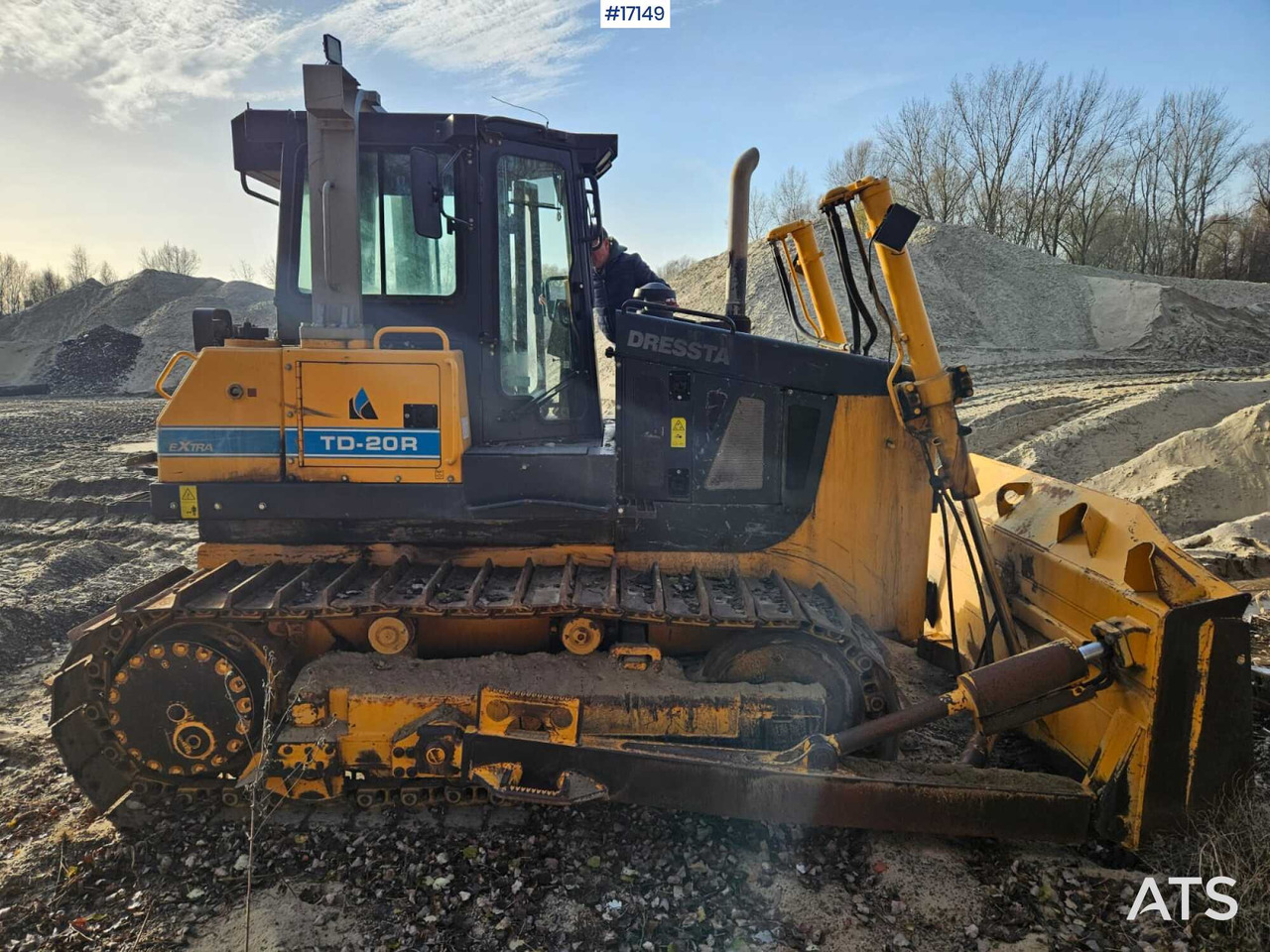 DRESSTA TD-20R EX (2017) - Bulldozer: gambar 2 DRESSTA TD-20R EX (2017) - Bulldozer: gambar 2