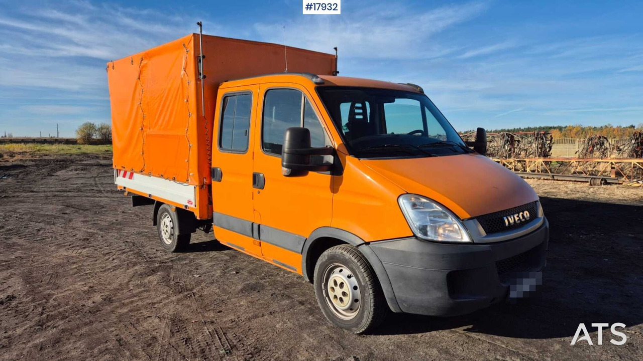 IVECO 35S14D double cab with box body (2011) - Van dengan terpal samping, Van kombi: gambar 2 IVECO 35S14D double cab with box body (2011) - Van dengan terpal samping, Van kombi: gambar 2