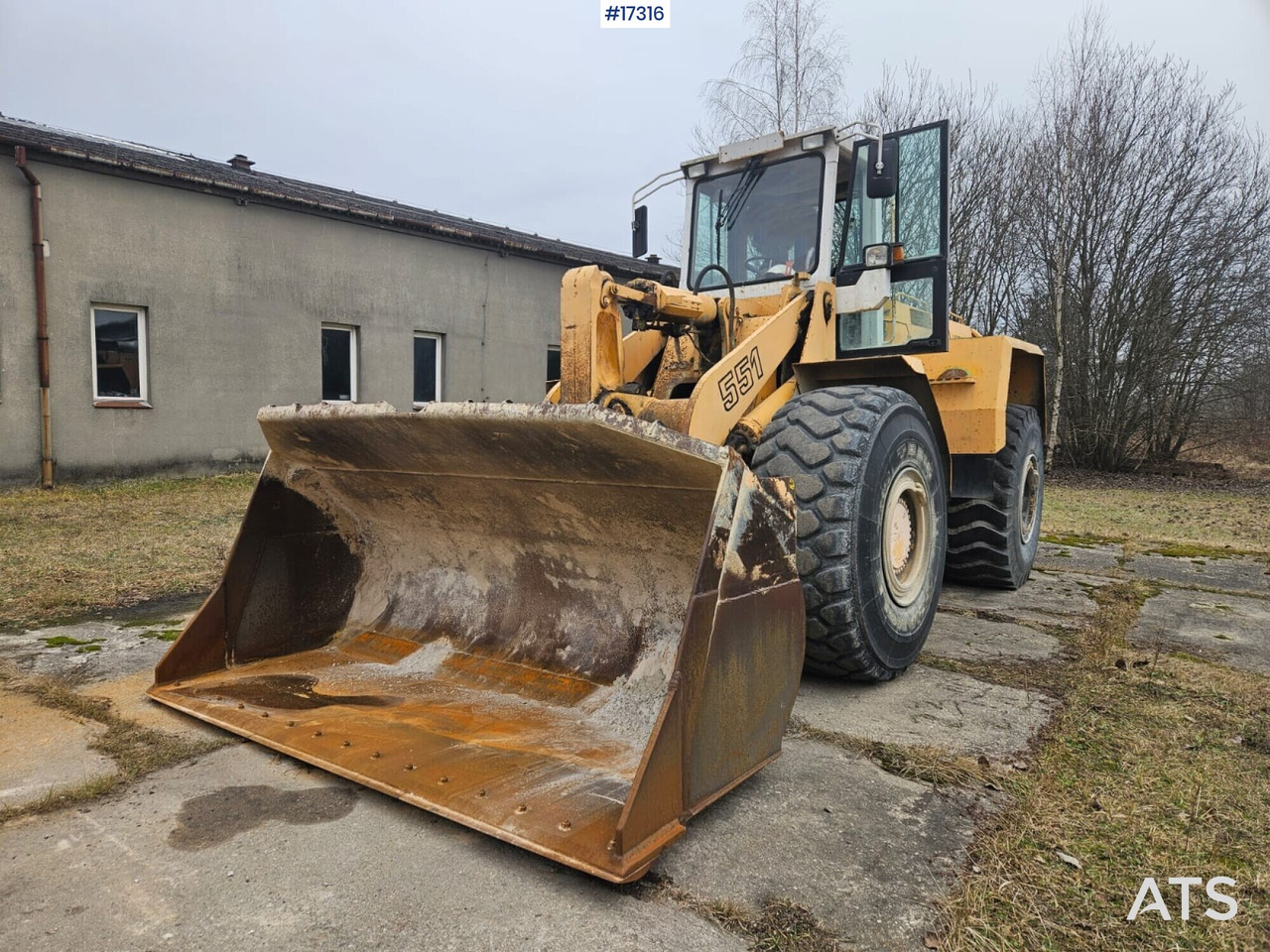 LIEBHERR L551 wheel loader (1995) - Wheel loader: gambar 1 LIEBHERR L551 wheel loader (1995) - Wheel loader: gambar 1