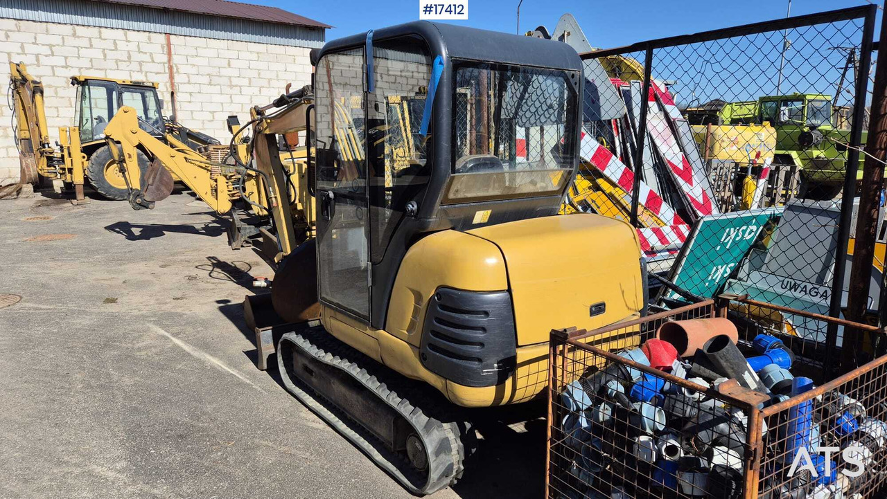 Mini excavator CATERPILLAR 302.5 (2004) two buckets, quick couplers. - Ekskavator mini: gambar 5 Mini excavator CATERPILLAR 302.5 (2004) two buckets, quick couplers. - Ekskavator mini: gambar 5