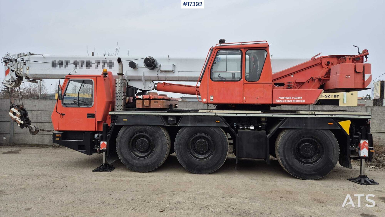 Mobile Crane GROVE GMK 3050 (2001) - Derek bergerak: gambar 4 Mobile Crane GROVE GMK 3050 (2001) - Derek bergerak: gambar 4