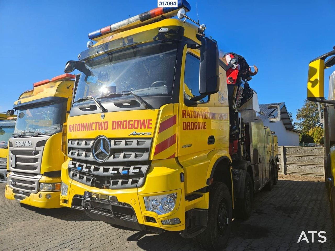 Specjalistyczny pojazd ratunkowy Mercedes Benz Arocs 4853 8x8 (2021) - Mobil derek: gambar 5 Specjalistyczny pojazd ratunkowy Mercedes Benz Arocs 4853 8x8 (2021) - Mobil derek: gambar 5