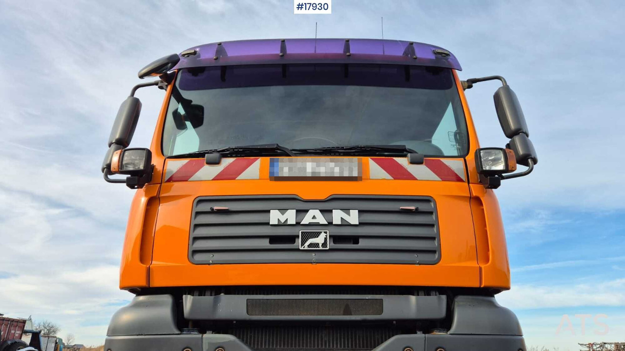 Tipper/sand spreader MAN TGA 18.320 (2007) - Truk jungkit: gambar 3 Tipper/sand spreader MAN TGA 18.320 (2007) - Truk jungkit: gambar 3