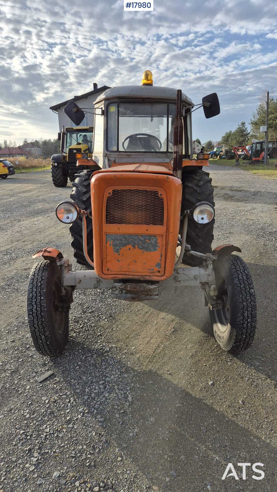 URSUS C 360 agricultural tractor (1983) - Traktor: gambar 2 URSUS C 360 agricultural tractor (1983) - Traktor: gambar 2
