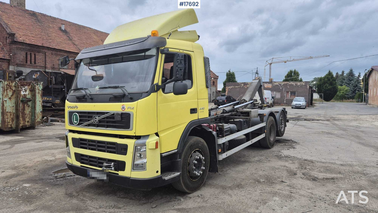 VOLVO FM 440 EURO 5 hooklift (2009) - Hook lift: gambar 4 VOLVO FM 440 EURO 5 hooklift (2009) - Hook lift: gambar 4