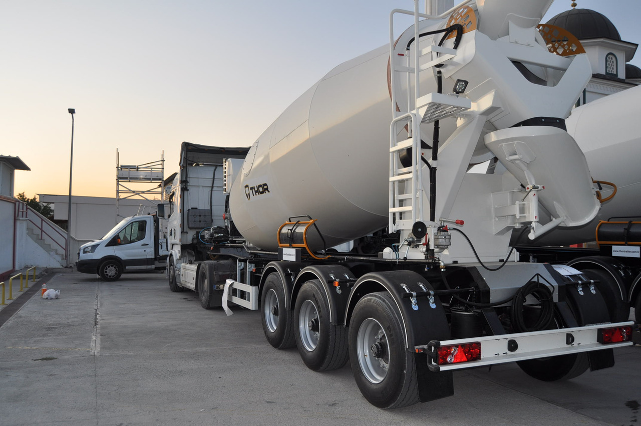 THOR THR-3-MX-15-D - Truk pengaduk beton: gambar 2 THOR THR-3-MX-15-D - Truk pengaduk beton: gambar 2