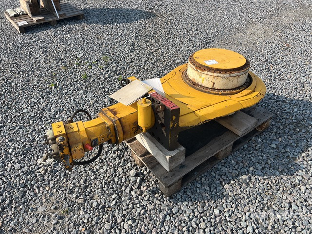 2004 Bauer BCM03 Gearbox - Mesin pemotong chopper/ Mulcher: gambar 2 2004 Bauer BCM03 Gearbox - Mesin pemotong chopper/ Mulcher: gambar 2