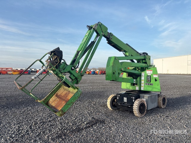 2006 Haulotte HA12IP 2WD Electric Articulating Boom Lift - Boom artikulasi: gambar 4 2006 Haulotte HA12IP 2WD Electric Articulating Boom Lift - Boom artikulasi: gambar 4