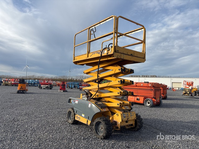 2008 Haulotte COMPACT 12DX 4x4 Diesel Scissor Lift - Scissor lifts: gambar 3 2008 Haulotte COMPACT 12DX 4x4 Diesel Scissor Lift - Scissor lifts: gambar 3