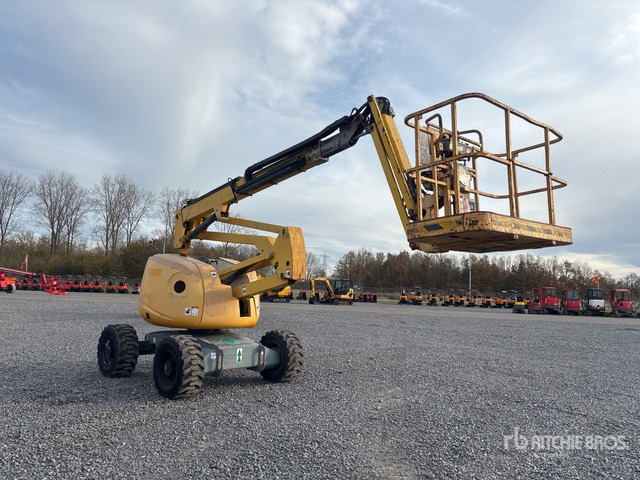 2009 Haulotte HA16SPX 4WD Diesel Articulating Boom Lift - Boom artikulasi: gambar 3 2009 Haulotte HA16SPX 4WD Diesel Articulating Boom Lift - Boom artikulasi: gambar 3