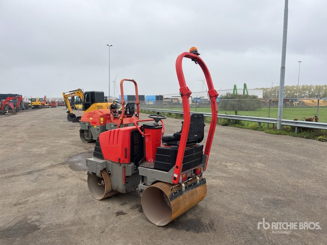 2011 Ammann AV20-2 Dubbele trommelwals - Roller jalan: gambar 4 2011 Ammann AV20-2 Dubbele trommelwals - Roller jalan: gambar 4