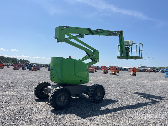2013 Haulotte HA16SPX Diesel Articulating Boom Lift - Boom artikulasi: gambar 1 2013 Haulotte HA16SPX Diesel Articulating Boom Lift - Boom artikulasi: gambar 1