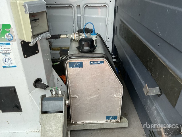 2013 Mercedes-Benz 2013 Danilift P130V on 4x2 Boom Truck - Platform udara yang dipasang di truk: gambar 5 2013 Mercedes-Benz 2013 Danilift P130V on 4x2 Boom Truck - Platform udara yang dipasang di truk: gambar 5