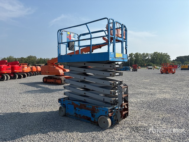 2015 Genie GS-4047 Electric Scissor Lift - Scissor lifts: gambar 3 2015 Genie GS-4047 Electric Scissor Lift - Scissor lifts: gambar 3