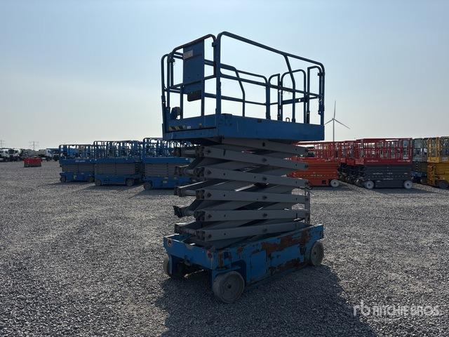 2015 Genie GS-4047 Electric Scissor Lift - Scissor lifts: gambar 4 2015 Genie GS-4047 Electric Scissor Lift - Scissor lifts: gambar 4