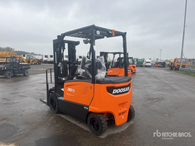 2023 Doosan B30X-7 PLUS (Unused) Electric Forklift - Forklift listrik: gambar 2 2023 Doosan B30X-7 PLUS (Unused) Electric Forklift - Forklift listrik: gambar 2