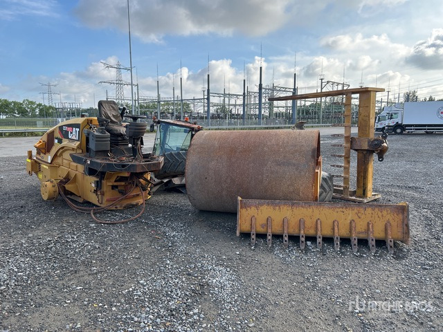 Cat CS76XT Smooth Drum Compactor - Mesin pemotong chopper/ Mulcher: gambar 2 Cat CS76XT Smooth Drum Compactor - Mesin pemotong chopper/ Mulcher: gambar 2