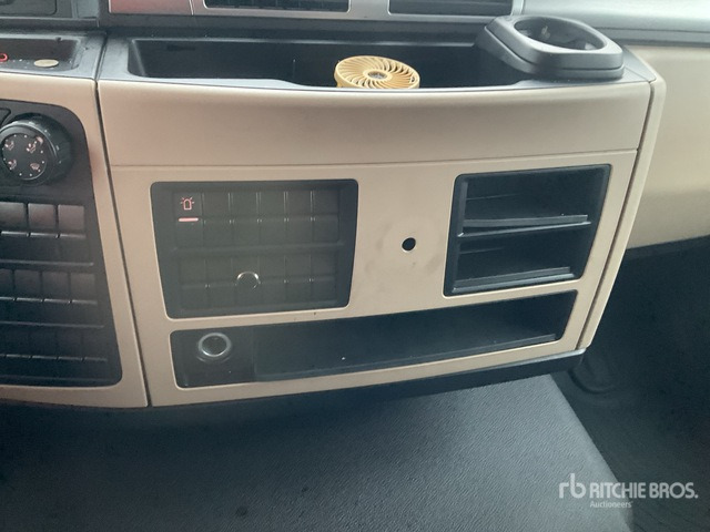 Tractor head 2020 MAN TGS 33.400 6x4 T/A Sleeper Truck Tractor: gambar 6