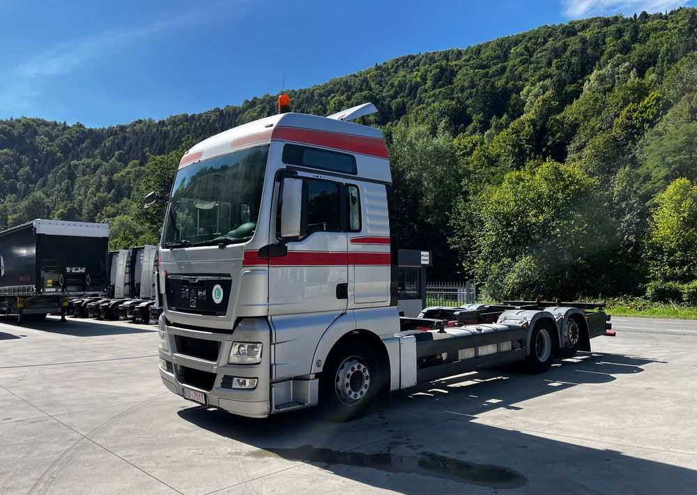 MAN TGX 18.480 // Euro 5 // 6x2 // BDF // Cały na poduszkach // Automat // - Truk sasis: gambar 1 MAN TGX 18.480 // Euro 5 // 6x2 // BDF // Cały na poduszkach // Automat // - Truk sasis: gambar 1