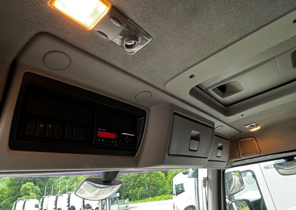 Renault Kerax 380 EEV // Skrzynia Burtowa // HIAB XS166 Hipro + Radio // Zwolnice //  // - Truk flatbed, Truk derek: gambar 4 Renault Kerax 380 EEV // Skrzynia Burtowa // HIAB XS166 Hipro + Radio // Zwolnice //  // - Truk flatbed, Truk derek: gambar 4