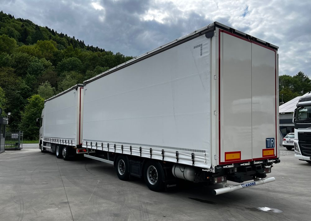 Truk dengan terpal samping Scania R410 // 2018 // Retarder //  Tandem 7.7+7.7 // Przyczepa Krone // Oś podnosozna //: gambar 7