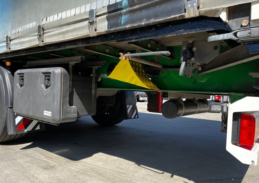 Semi-trailer dengan terpal samping Schwarzmuller Firanka Standard // 2017 Rok // Podwójna podłoga //: gambar 15 Semi-trailer dengan terpal samping Schwarzmuller Firanka Standard // 2017 Rok // Podwójna podłoga //: gambar 15