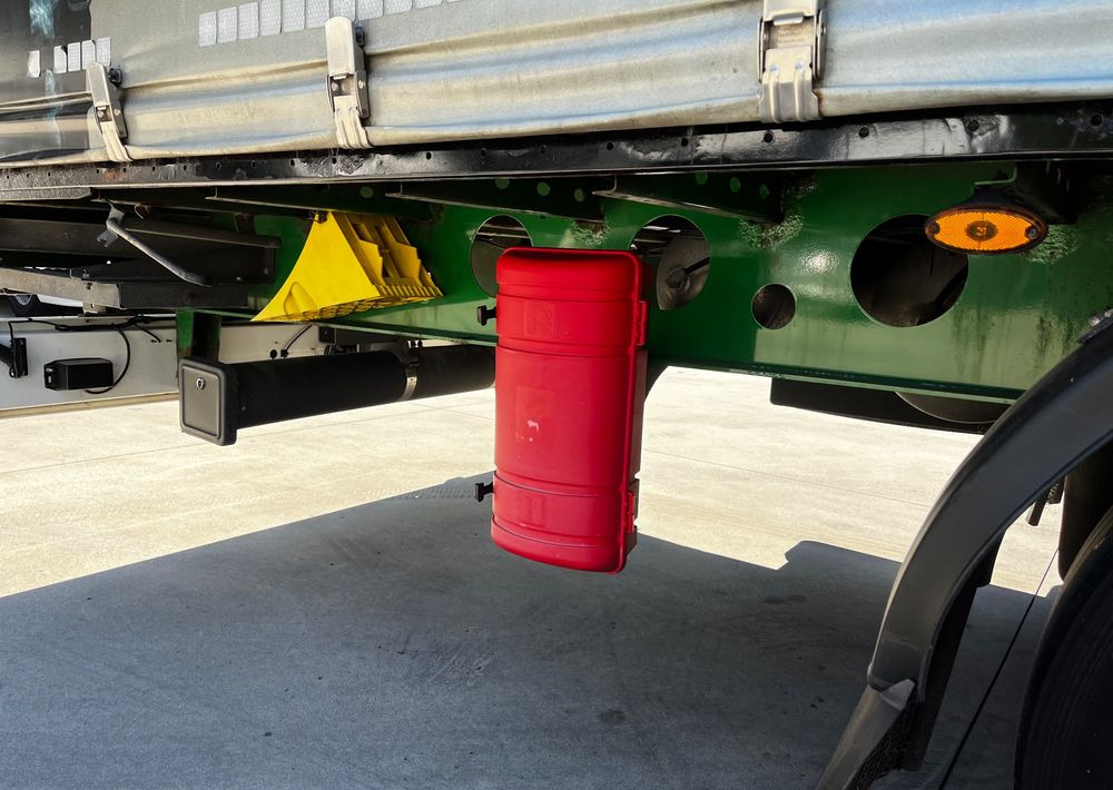 Semi-trailer dengan terpal samping Schwarzmuller Firanka Standard // 2017 Rok // Podwójna podłoga //: gambar 18 Semi-trailer dengan terpal samping Schwarzmuller Firanka Standard // 2017 Rok // Podwójna podłoga //: gambar 18