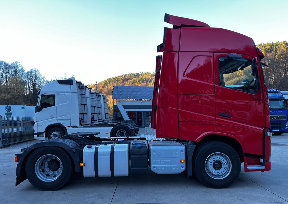 Volvo FH // Standard // 2018 // Duże zbiorniki // Klima postojowa // Radary // Idealny ! - Tractor head: gambar 4 Volvo FH // Standard // 2018 // Duże zbiorniki // Klima postojowa // Radary // Idealny ! - Tractor head: gambar 4