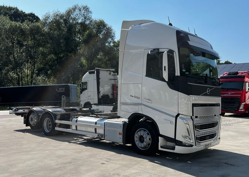 Volvo FH500 BDF 6x2 // Dolny zaczep // Euro 6 motor ! // New Face // XXL Cab // - Truk sasis: gambar 2 Volvo FH500 BDF 6x2 // Dolny zaczep // Euro 6 motor ! // New Face // XXL Cab // - Truk sasis: gambar 2