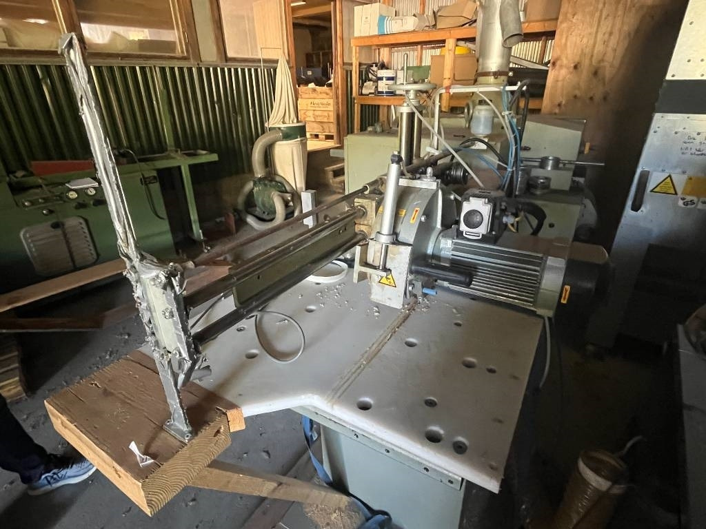 Annet GRAULE QNF Crosscut saw with TigerStop TS 4.8 L Au - Peralatan mesin: gambar 5 Annet GRAULE QNF Crosscut saw with TigerStop TS 4.8 L Au - Peralatan mesin: gambar 5