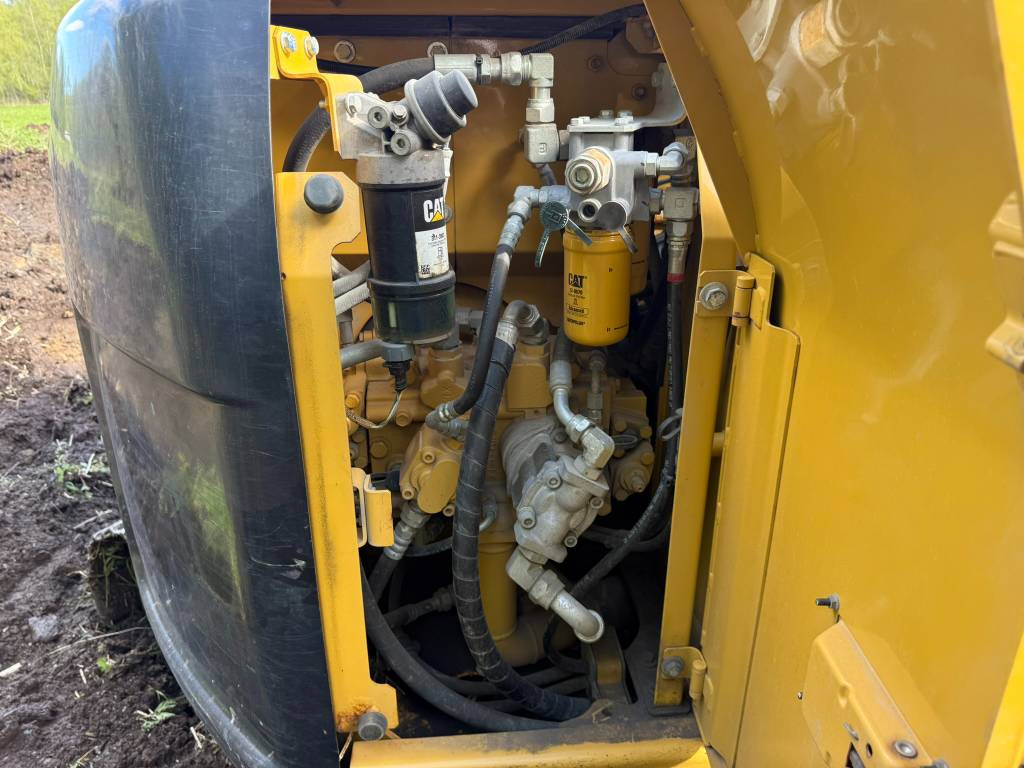 Ekskavator perayap CAT 311 F LRR: gambar 10