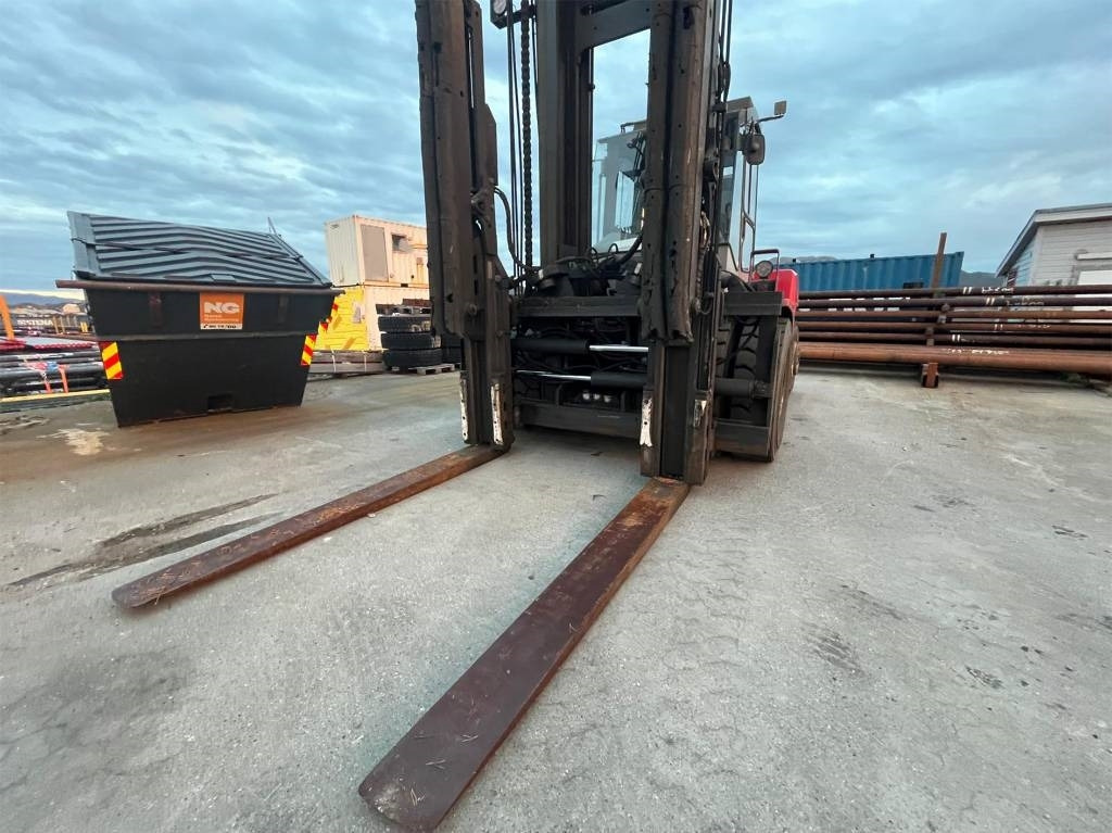 Kalmar DCE 120-12 - Forklift diesel: gambar 2 Kalmar DCE 120-12 - Forklift diesel: gambar 2