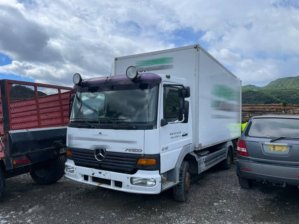 Truk box Mercedes-Benz Atego 815/ 42 AT: gambar 1