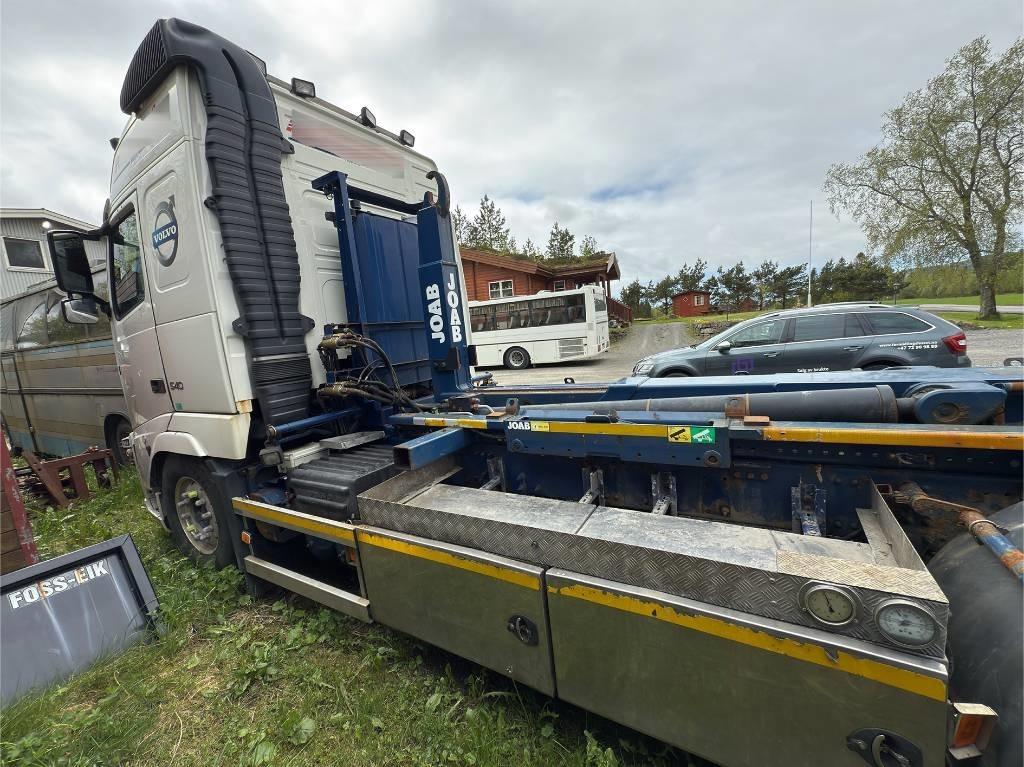 Volvo FH 540 - Hook lift: gambar 4 Volvo FH 540 - Hook lift: gambar 4