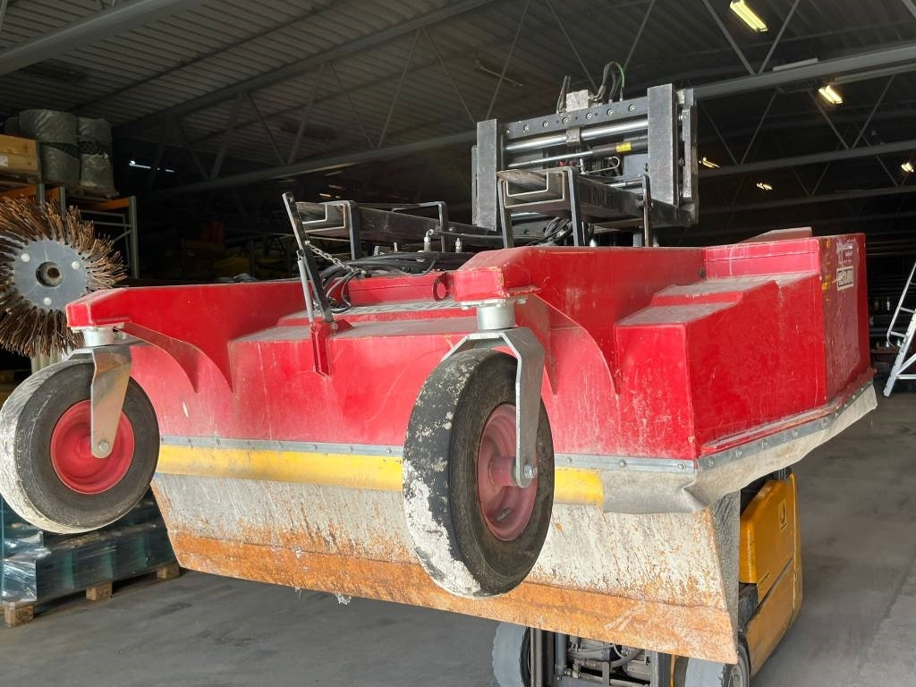 Westbjorn Hydro-Sweeper 2000 SSH - Sapu: gambar 4 Westbjorn Hydro-Sweeper 2000 SSH - Sapu: gambar 4