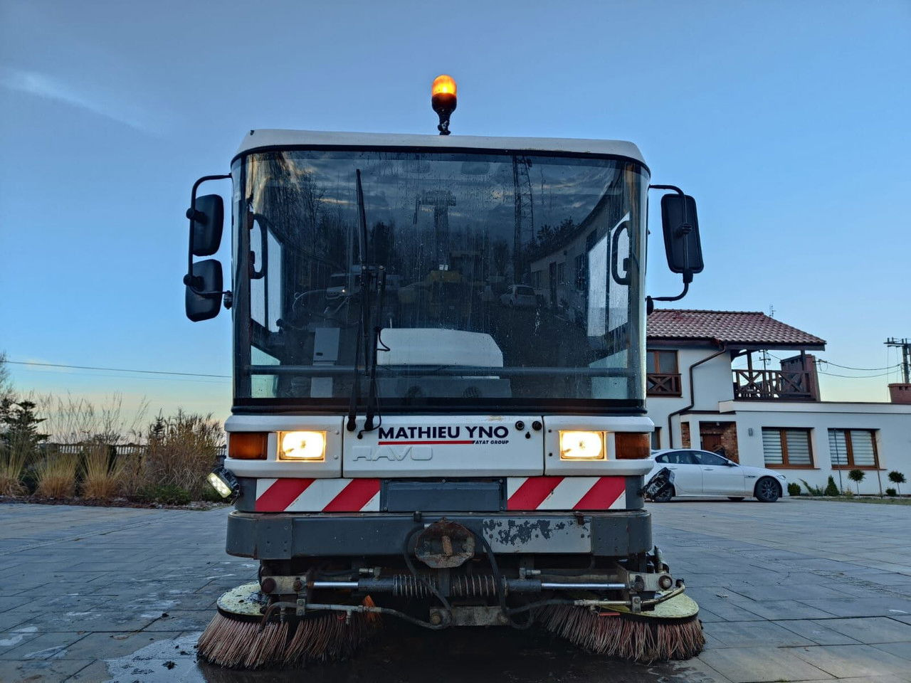 Diversen Yno Ravo 5002 530 C 540 NA CZĘŚCI Mathieu Yno Ravo 5002 530 C 540 NA CZ - Penyapu jalan: gambar 1 Diversen Yno Ravo 5002 530 C 540 NA CZĘŚCI Mathieu Yno Ravo 5002 530 C 540 NA CZ - Penyapu jalan: gambar 1